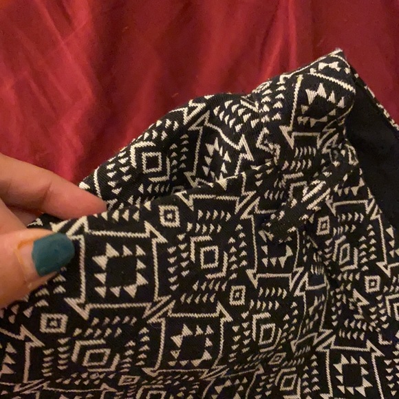 French Connection shorts - Picture 4 of 5